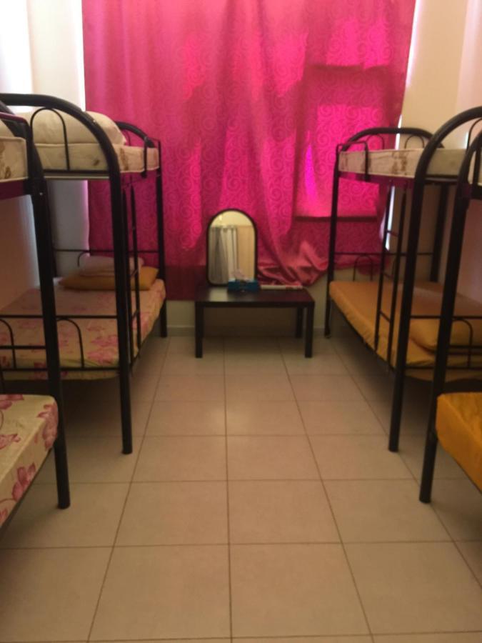 דובאי Ladies Only-Anaruby Backpackers - Metro Station Mashreq מראה חיצוני תמונה